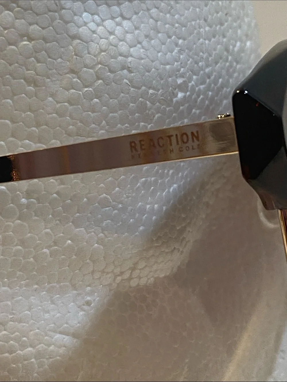Reaction Kenneth ColeTortoiseshell Cat Eye Sunglasses  Brown Gradient Lenses